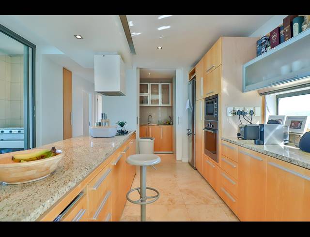 4 BEDROOM APARTMENT FOR SALE IN STRAND NORTH